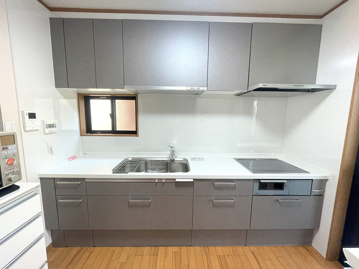 機能・サイズ・色味全てにこだわったセミオーダーキッチンへ♪