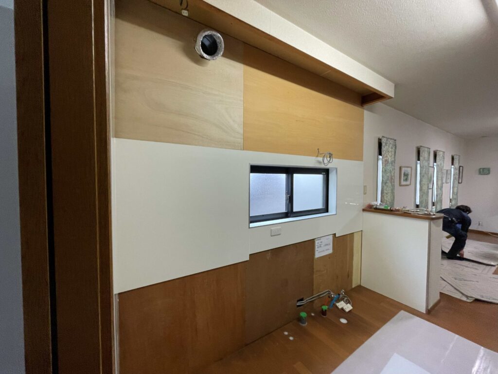 キッチン解体・下地補強