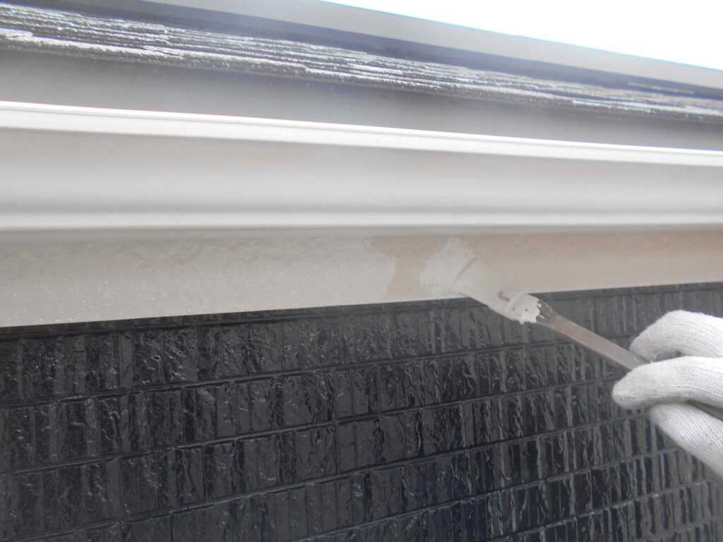 雨樋、破風板、鼻隠し等付帯部分塗装