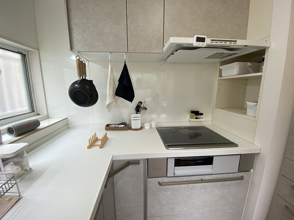 L型キッチンの角の収納　クリナップステディア