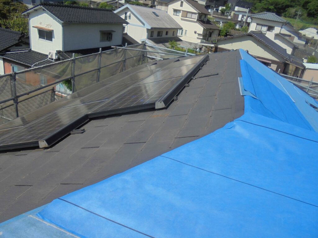 粘着防水シート張り