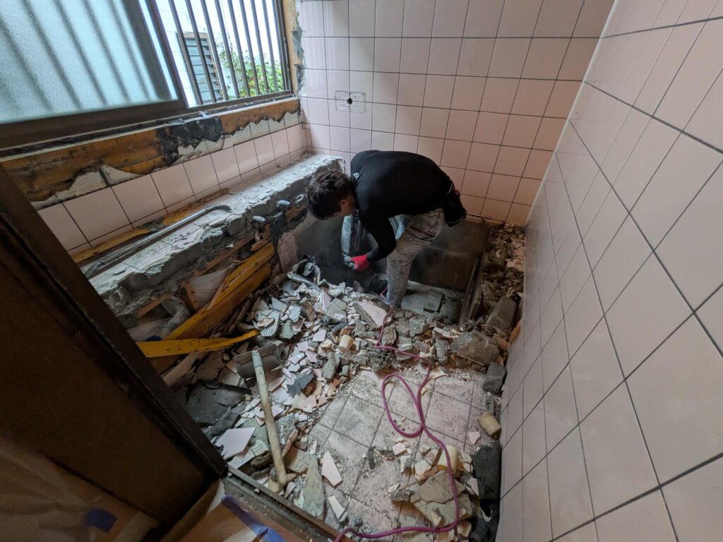 浴室解体